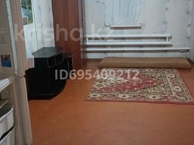 Отдельный дом · 2 комнаты · 40 м², мкр Томарлы, Карасай батыр 27 — М. Мусин за 40 000 〒 в Атырау