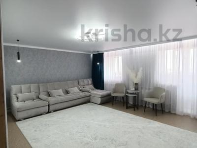 2-бөлмелі пәтер · 81.7 м² · 8/10 қабат, Нурсултана Назарбаева 309к1, бағасы: 35 млн ₸ в Павлодаре