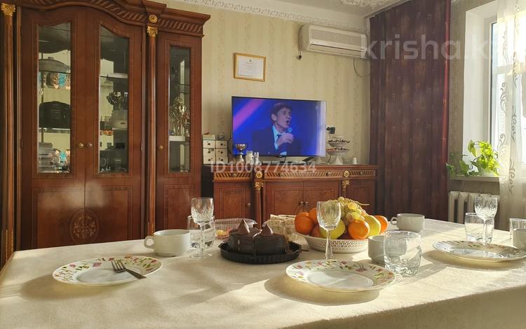 5-комнатная квартира · 100 м² · 9/9 этаж, Богембайулы 32 — 1000 мелочей за 35 млн 〒 в Семее — фото 10