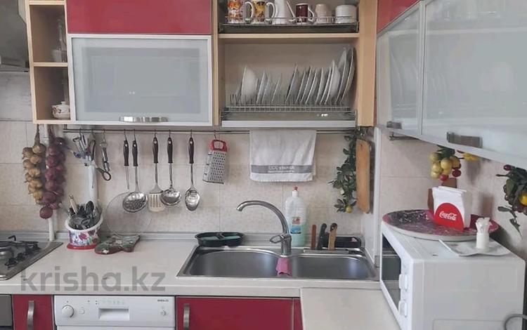 1-бөлмелі пәтер · 50 м² · 6/9 қабат, Ақсай-2 ш/а. 25 — Момышулы-толеби, бағасы: 20 000 ₸ в Алматы, Ауэзовский р-н — фото 2