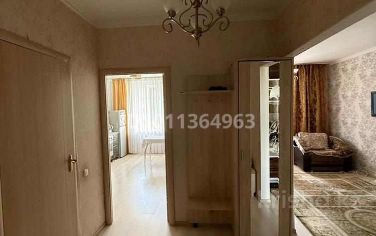 1-комнатная квартира · 42 м² · 4/6 этаж, 38 улица за 200 000 ₸ в Астане, Есильский р-н — фото 2