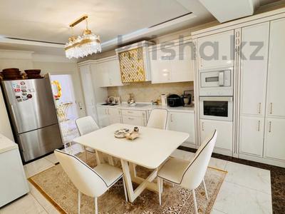 4-бөлмелі пәтер · 170 м² · 9/13 қабат, Ходжанова, бағасы: 149 млн ₸ в Алматы, Бостандыкский р-н