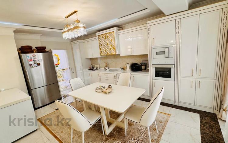 4-бөлмелі пәтер · 170 м² · 9/13 қабат, Ходжанова, бағасы: 149 млн ₸ в Алматы, Бостандыкский р-н — фото 69