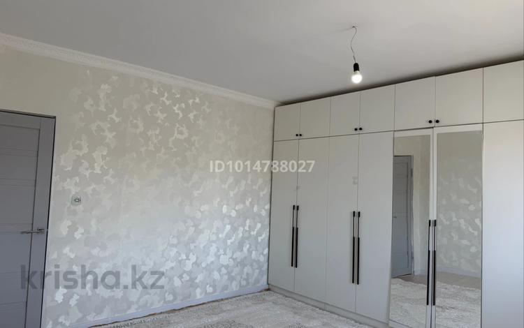 2-комнатная квартира · 65.5 м² · 6/6 этаж, 32В мкр 12 за 15.5 млн ₸ в Актау — фото 2