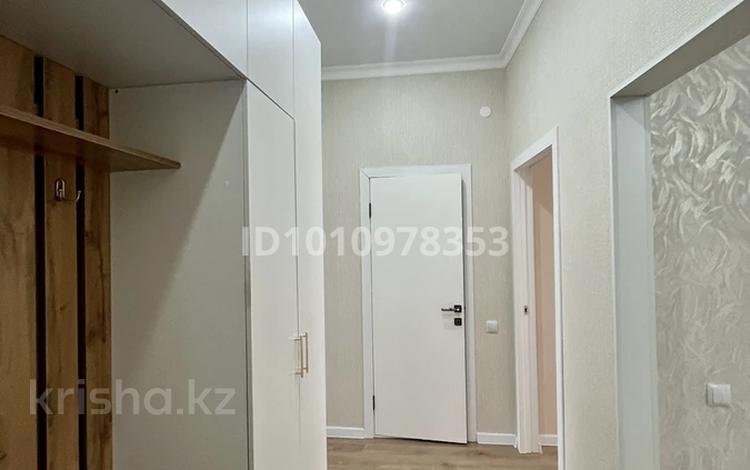 3-комнатная квартира · 100 м² · 10/10 этаж, Култегин 11, 13, 15 за 400 000 ₸ в Астане, Нура р-н — фото 2