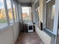 3-комнатная квартира · 76.8 м² · 1/3 этаж, мкр Городской Аэропорт, Алтын арка 12 за 24.3 млн ₸ в Караганде, Казыбек би р-н — фото 3