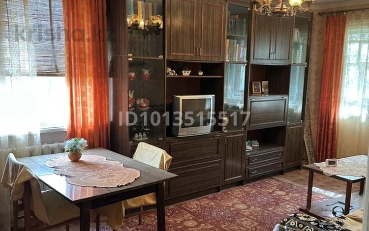 3-бөлмелі пәтер · 62.1 м² · 2/5 қабат, 3 микр 53, бағасы: 8.5 млн ₸ в Степногорске — фото 2