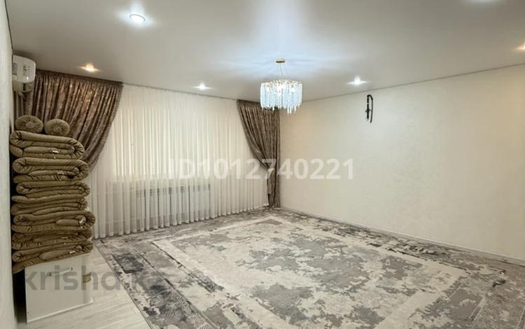 2-бөлмелі пәтер · 62 м² · 1/4 қабат, ОРКЕН 68 — 5-68, бағасы: 17.9 млн ₸ в Жанаозен — фото 2