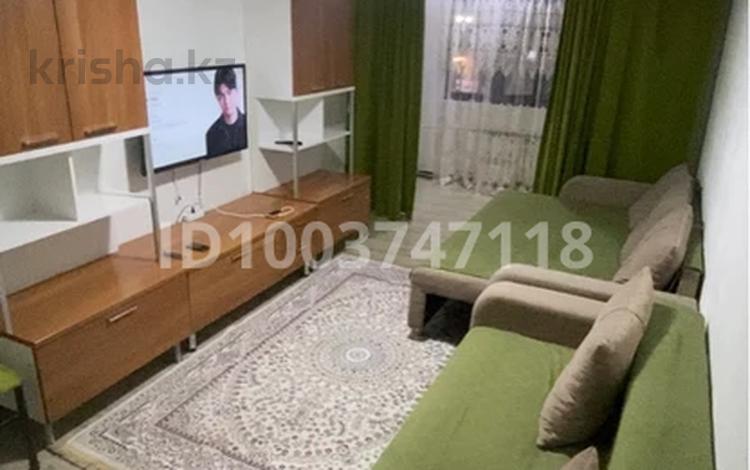 2-бөлмелі пәтер · 55 м² · 2/5 қабат, Жибек жолы 103 — Абылай хана, бағасы: 20 000 ₸ в Алматы, Алмалинский р-н — фото 2