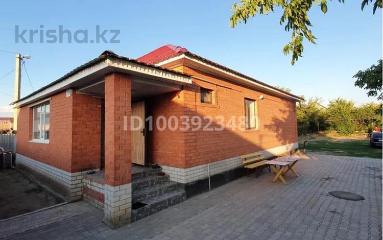 Отдельный дом · 3 комнаты · 120 м² · 8 сот., Еловая 46 — Асем лагерь за 24 млн 〒 в Актобе, жилой массив Кирпичный — фото 2