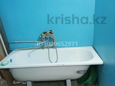 2-бөлмелі пәтер · 30 м² · 5/9 қабат, Дулатова 206 — Центрального Рынка, бағасы: 15 млн ₸ в Семее