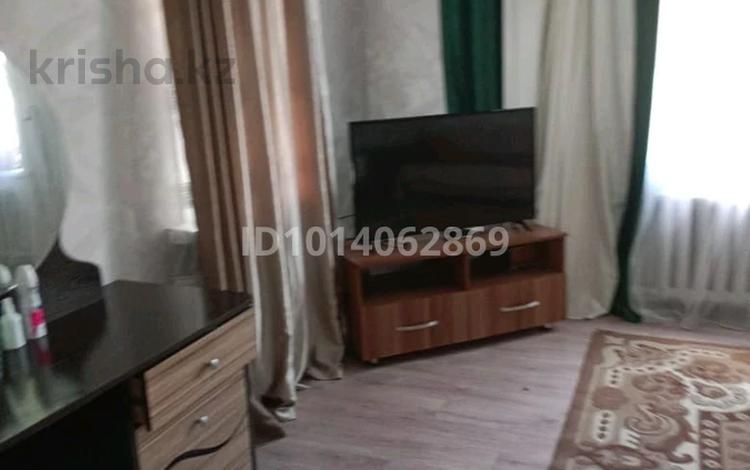 Отдельный дом · 3 комнаты · 70 м² · 11 сот., Коконская 35 — 33 школа за 13.5 млн ₸ в Семее — фото 2