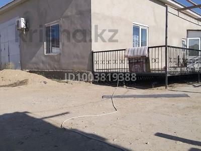 Отдельный дом · 4 комнаты · 175 м² · 8.5 сот., Щуак 2а — Жел дороги за 43 млн 〒 в Баскудуке