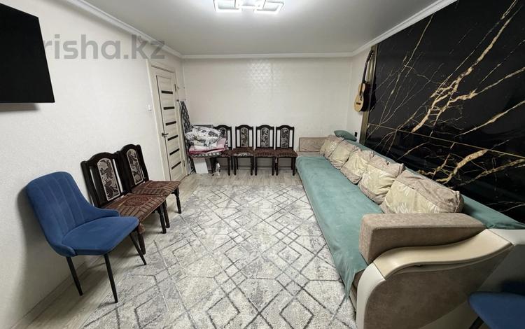 2-комнатная квартира · 49.1 м² · 9/9 этаж, восток 5 за 15 млн ₸ в Караганде, Казыбек би р-н — фото 2