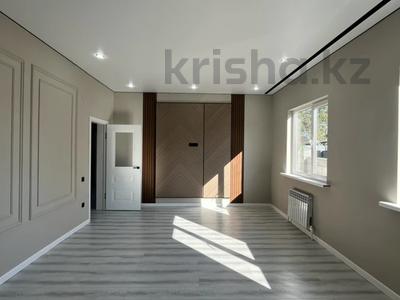 Отдельный дом · 4 комнаты · 121 м² · 4 сот., 8 микр 1 сектор 14 за 38 млн 〒 в Конаеве