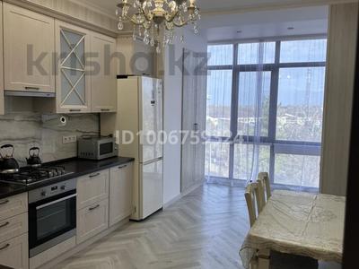 2-бөлмелі пәтер · 74 м² · 5/8 қабат, Сатыбалды Дауымова 69/5, бағасы: 370 000 ₸ в Уральске