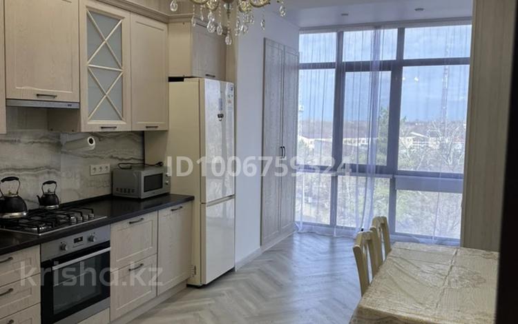 2-бөлмелі пәтер · 74 м² · 5/8 қабат, Сатыбалды Дауымова 69/5, бағасы: 370 000 ₸ в Уральске — фото 18