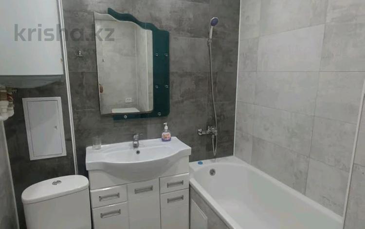 3-комнатная квартира · 63 м² · 3/5 этаж, Мендалиева 2 — Сити центр за 22 млн ₸ в Уральске — фото 2