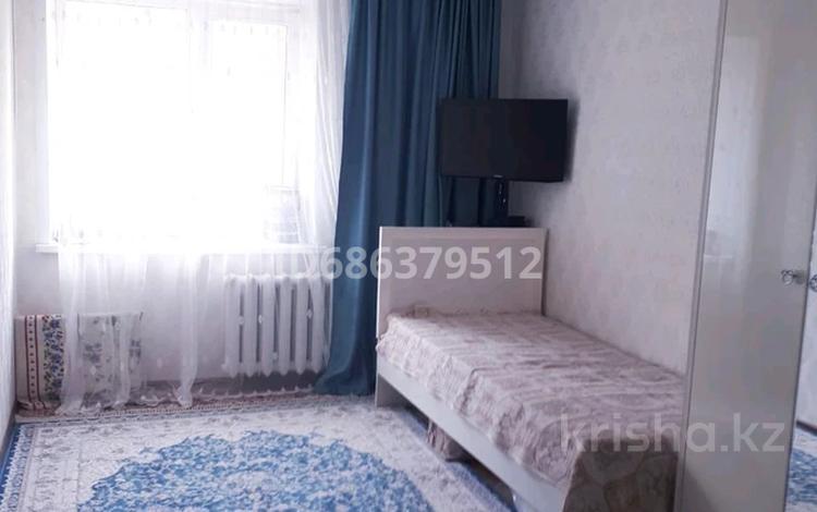 2-бөлмелі пәтер, 60 м², 2/10 қабат, Гагарина 1/3 — район 22 школы, Алтындар рядом, бағасы: 22 млн 〒 в Уральске — фото 2