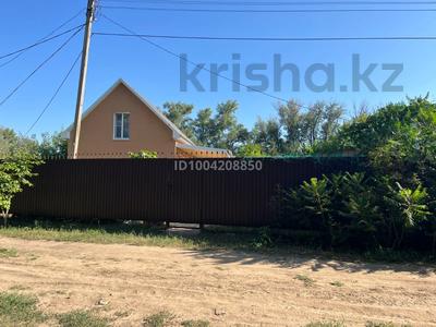 Дача · 2 комнаты · 100 м² · 7 сот., Садовое общество Яик-1 за 9 млн 〒 в Западно-Казахстанской обл.