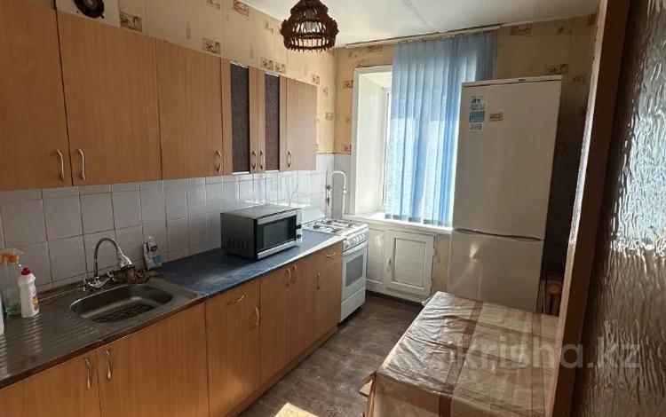 3-бөлмелі пәтер · 60 м² · 6/6 қабат, гагарина, бағасы: 18 млн ₸ в Костанае — фото 7