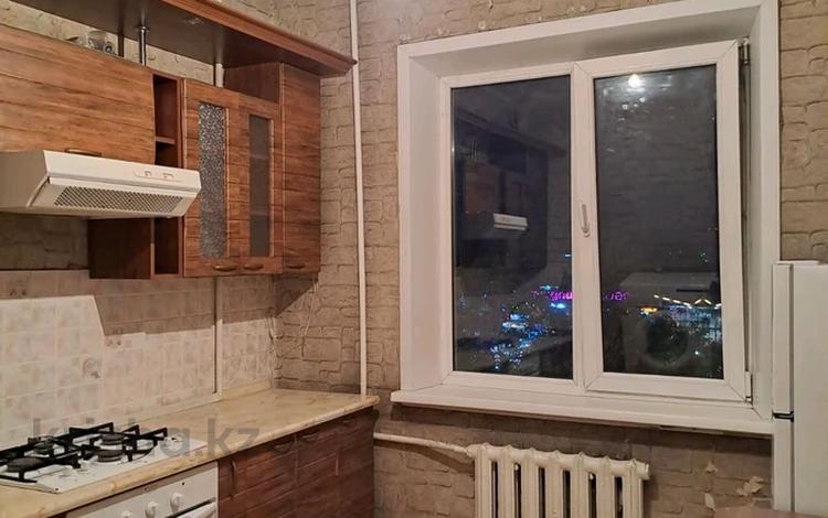 1-бөлмелі пәтер · 40 м² · 6/9 қабат, мкр Аксай-2 15 — Сайна-Толе би, бағасы: 200 000 ₸ в Алматы, Ауэзовский р-н — фото 2
