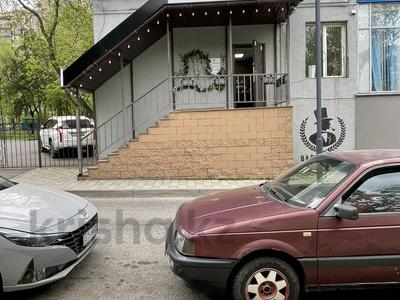 Свободное назначение, офисы, магазины и бутики, склады, салоны красоты, бани, гостиницы и зоны отдыха, фитнес и спорт, медцентры и аптеки, образование, развлечения, конференц-залы, кабинеты и рабочие места, студии · 60 м² за 850 000 ₸ в Алматы, Медеуский р-н