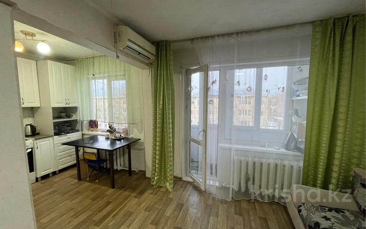 2-бөлмелі пәтер · 46 м² · 5/5 қабат, Астана 38/1, бағасы: ~ 16.4 млн ₸ в Усть-Каменогорске — фото 2