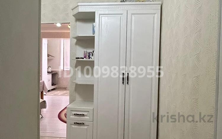 1-комнатная квартира · 54 м² · 6/6 этаж, 35-мкр 32 за 12 млн ₸ в Актау — фото 2