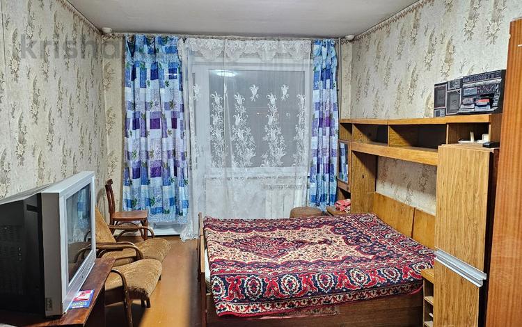 1-комнатная квартира, 33 м², 4/5 этаж помесячно, Абая 78 за 45 000 〒 в Темиртау — фото 2