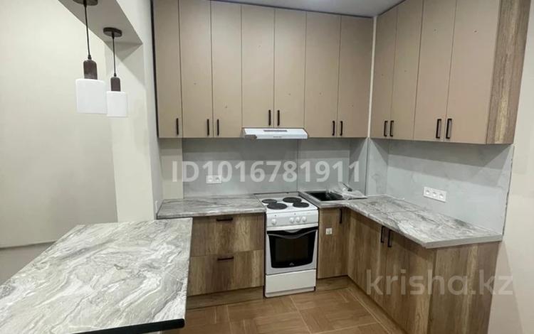 1-бөлмелі пәтер · 47 м² · 1/5 қабат, Айнабұлақ-4 ш/а. 173, бағасы: 300 000 ₸ в Алматы, Жетысуский р-н — фото 2