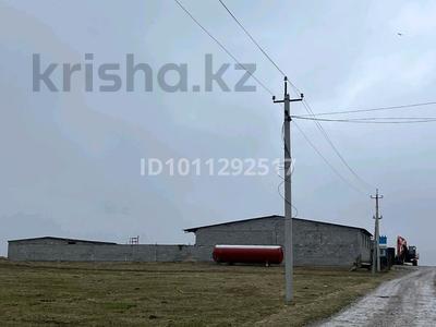 Өнеркәсіптік база · 50 сотық, Жанакурылыс-3 24 — За Бозарыком, на трассе на выезде в сторону Туркестана, бағасы: 85 млн ₸ в Шымкенте