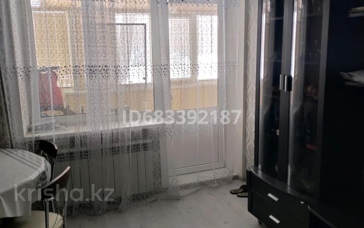 2-бөлмелі пәтер · 51.3 м² · 1/9 қабат, мкр Строитель 19, бағасы: 18.5 млн ₸ в Уральске — фото 2