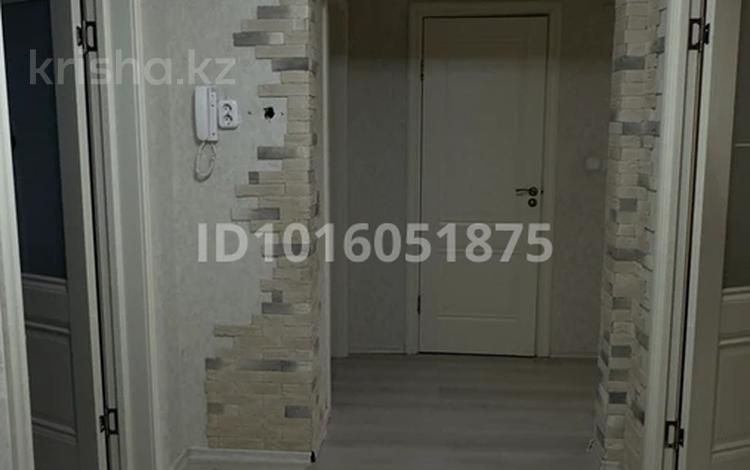 3-бөлмелі пәтер · 72 м² · 2/9 қабат, 5 микрорайон 37, бағасы: 27 млн ₸ в Аксае — фото 2