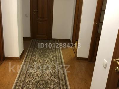 2-бөлмелі пәтер · 55 м² · 1/5 қабат, Богенбай батыра — улица Богенбай батыра угол улицы Ауэзова, бағасы: 350 000 ₸ в Алматы, Алмалинский р-н