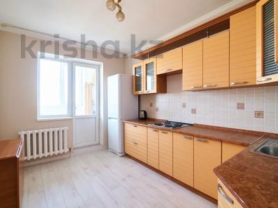 2-комнатная квартира · 68 м² · 17/24 этаж, Тауелсиздик 34/1 за 33 млн ₸ в Астане, Алматы р-н