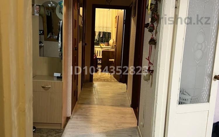 4-бөлмелі пәтер · 72.3 м² · 2/5 қабат, Пшембаева 18, бағасы: 17 млн ₸ в Экибастузе — фото 2