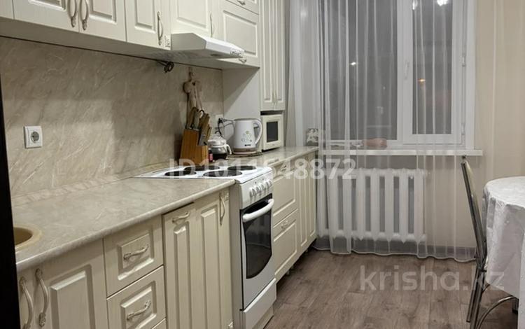 3-комнатная квартира · 80 м² · 2/2 этаж, 12 мкр-он за 24.5 млн ₸ в Балхаше — фото 2