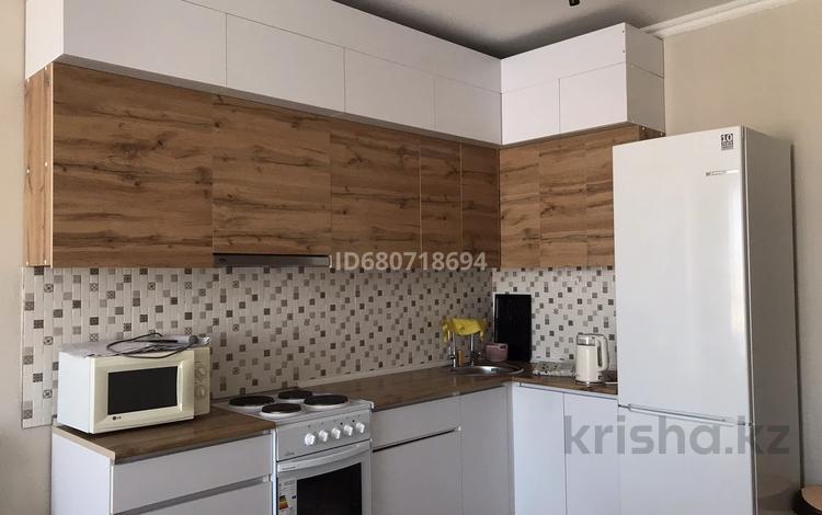 2-бөлмелі пәтер, 68 м², 15/17 қабат ай сайын, Бектурова 4/6, бағасы: 230 000 〒 в Астане, Есильский р-н — фото 2