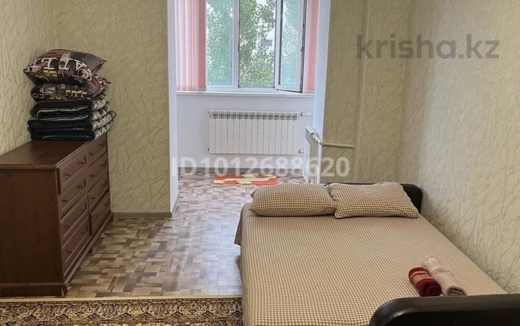 1-бөлмелі пәтер · 40 м² · 2/9 қабат, мкр 12 50, бағасы: 8 000 ₸ в Актобе — фото 2