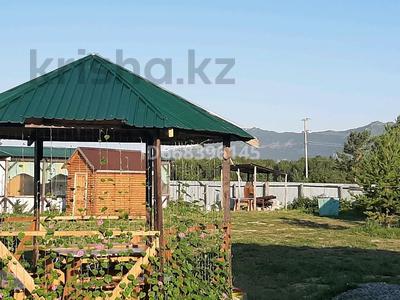 Дом · 3 комнаты · 108 м², Кенесары за 30 000 ₸ в Бурабае