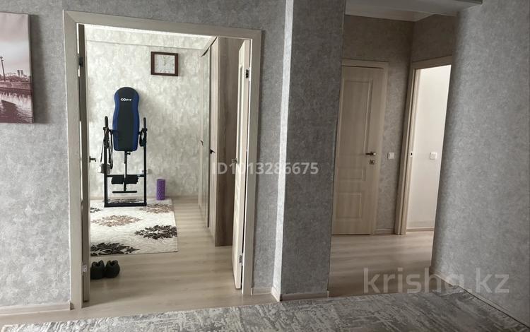 2-комнатная квартира · 65.2 м² · 2/5 этаж, Пр. Сатпаева 143/2 за 20 млн ₸ — фото 2