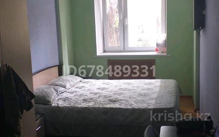 3-бөлмелі пәтер, 50 м², 4/4 қабат ай сайын, Титова 27, бағасы: 200 000 〒 в  — фото 2