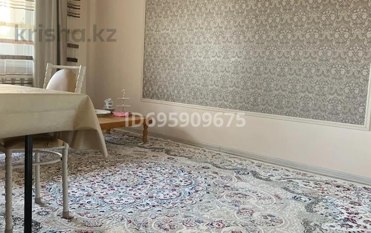 2-бөлмелі пәтер · 53 м² · 2/5 қабат, Маншук маметова 1, бағасы: 19 млн ₸ в Атырау, мкр Жилгородок — фото 2
