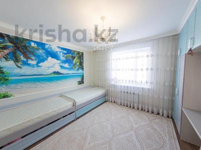 3-комнатная квартира, 100 м², 2/9 этаж, Молдагалиев 2 за 38.5 млн 〒 в Астане