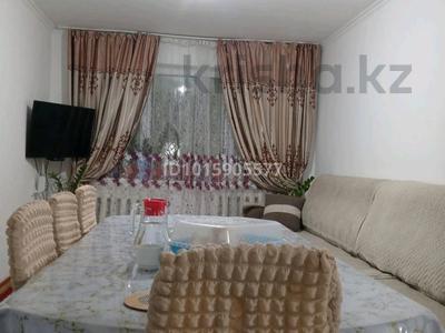 2-комнатная квартира · 44 м² · 1/5 этаж, мкр Акбулак 84 за 10 млн ₸ в Таразе