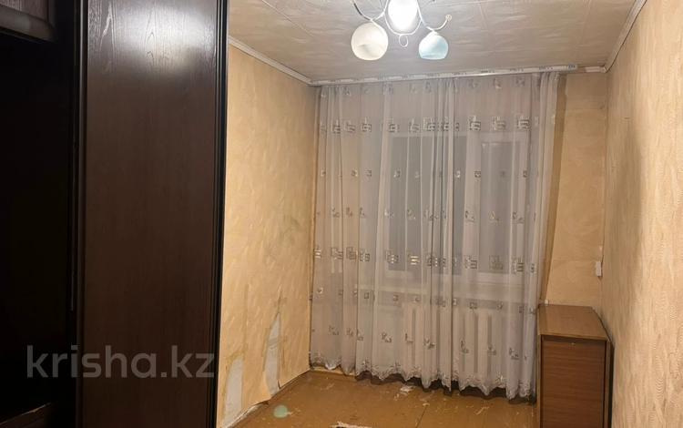 3-комнатная квартира · 59 м² · 2/5 этаж, бульвар Независимости за 9 млн ₸ в Темиртау — фото 2