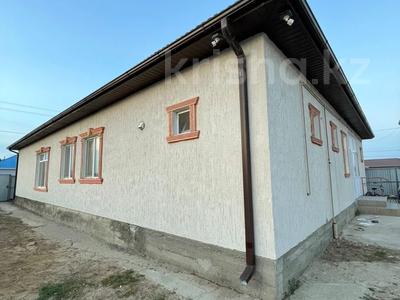 Жеке үй · 4 бөлме · 207 м² · 10 жүзд., Өркен - 2, Оркен 2 44 ул 17 — Рядом магазин Жулдыз, бағасы: 43 млн ₸ в Атырау, Оркен - 2
