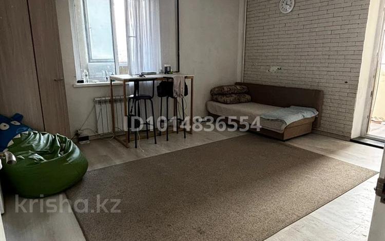 2 бөлме · 52 м² · 11/14 қабат, Ақсай-1 ш/а. 15, бағасы: 75 000 ₸ в Алматы, Ауэзовский р-н — фото 2