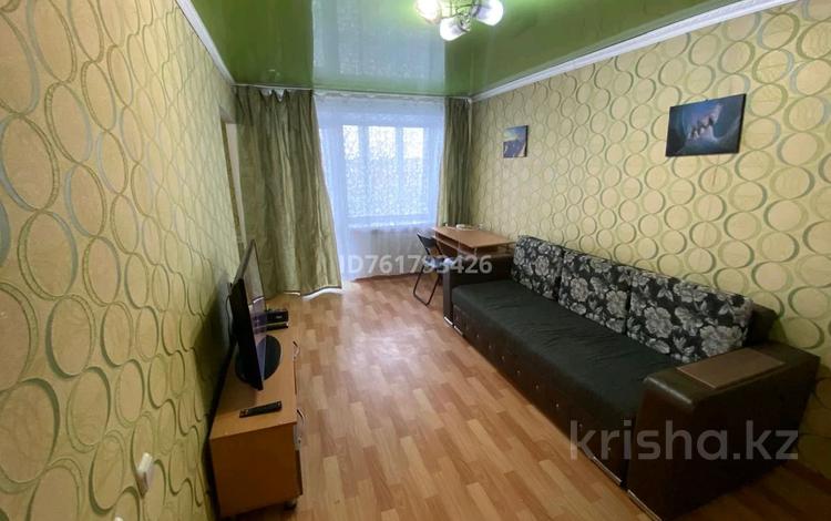 1-комнатная квартира · 30 м² · 5/5 этаж, 6й микрорайон 2 — Находится возле автовокзала за 120 000 ₸ в Караганде, Казыбек би р-н — фото 2